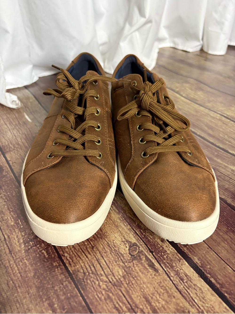 🆕 Rockport Men's Brown Low-Top Lace-Up Sneakers Size 11.5